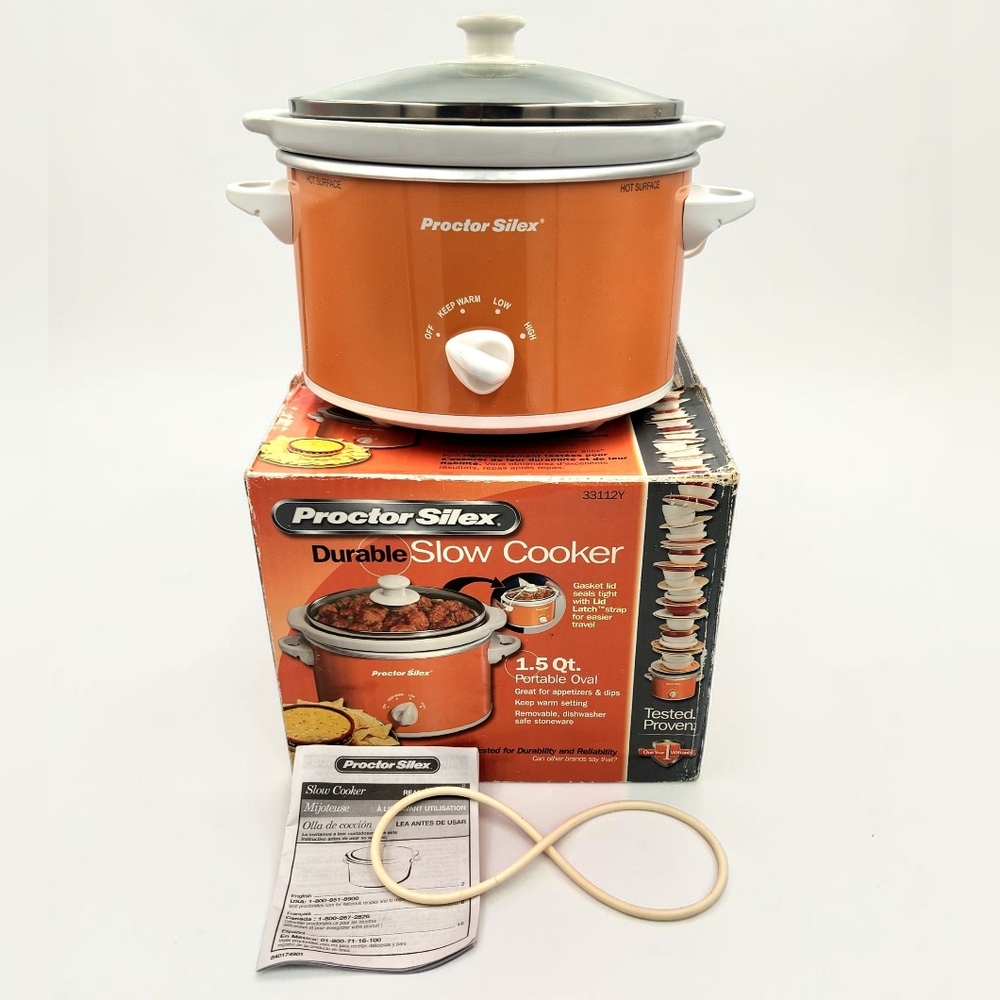 Proctor Silex Orange 1.5 Quart Slow Cooker Crock Pot Portable Latch Strap Oval